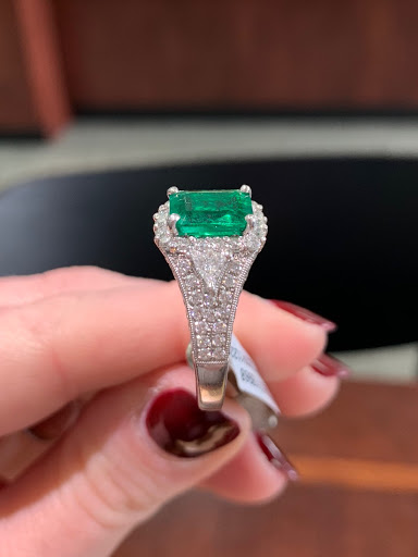 Jewelry Store «Champaign Jewelers», reviews and photos, 2223 S Neil St, Champaign, IL 61820, USA