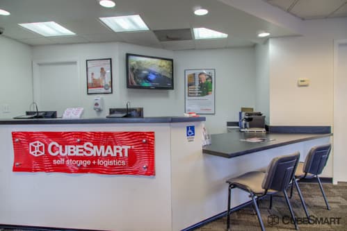 Self-Storage Facility «CubeSmart Self Storage», reviews and photos, 10755 Pembroke Rd, Pembroke Pines, FL 33025, USA