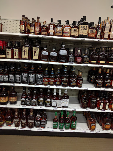 Liquor Store «Liquor City Uncorked», reviews and photos, 501 Crescent Ave, Covington, KY 41011, USA