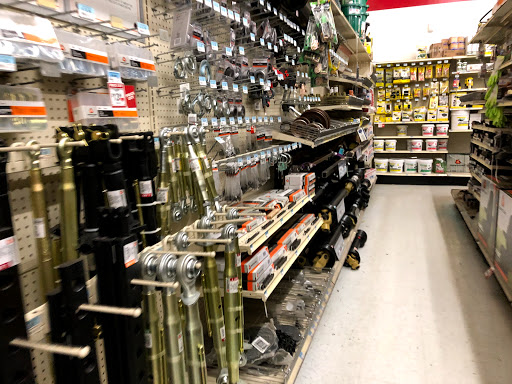 Home Improvement Store «Tractor Supply Co.», reviews and photos, 115 4 Seasons Blvd a, Hendersonville, NC 28792, USA