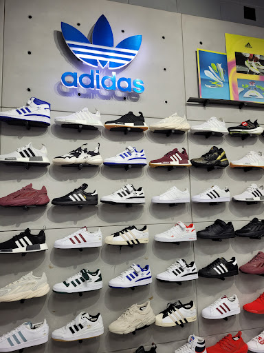 Shopping Mall «Inland Center», reviews and photos, 500 Inland Center Dr, San Bernardino, CA 92408, USA