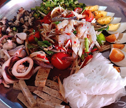 ร้านก๋วยเตี๋ยวเนื้อ-หมู รสเด็ด by Sutamath photo