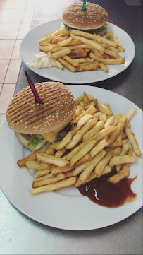 Hamburger du Restauration rapide Le P'tit Snack à Poix-de-Picardie - n°11
