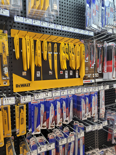 Grocery Store «Grocery Outlet Bargain Market», reviews and photos, 1950 14th Ave SE, Albany, OR 97322, USA