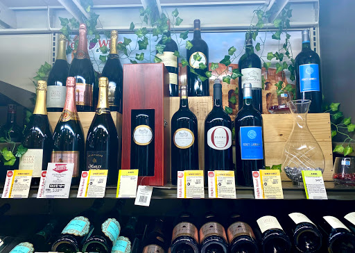 Wine Store «Total Wine & More», reviews and photos, 1451 New Britain Ave, West Hartford, CT 06110, USA