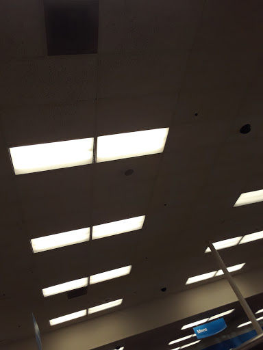 Clothing Store «Ross Dress for Less», reviews and photos, 7201 Warner Ave, Huntington Beach, CA 92647, USA