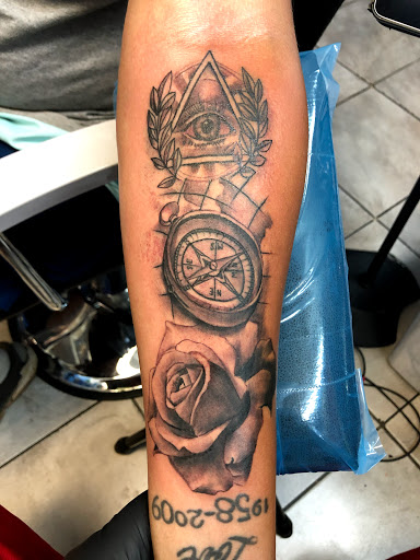 Tattoo Shop «Infamous Tattoos», reviews and photos, 5330 Old National Hwy, College Park, GA 30349, USA