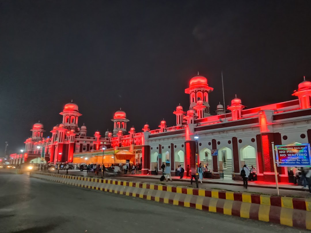 Lukhnow Station Jn