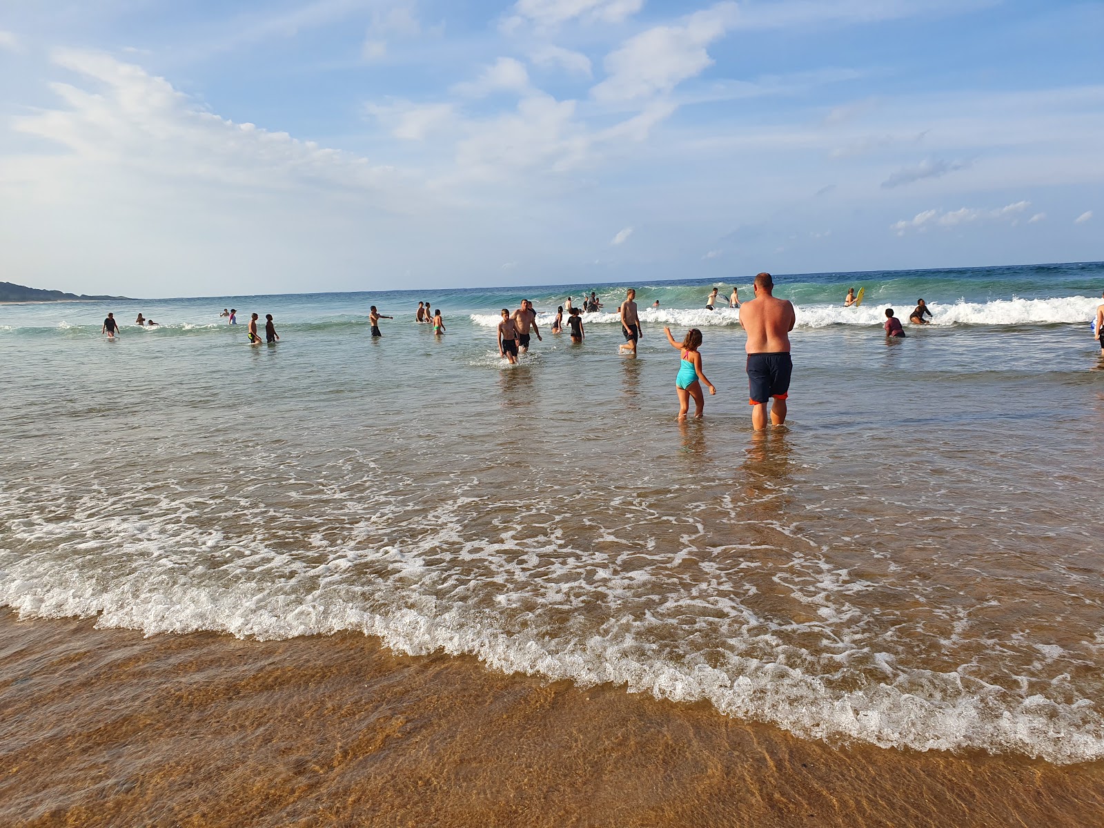 Valokuva Scottburgh beachista. puhtaustasolla keskipitkä