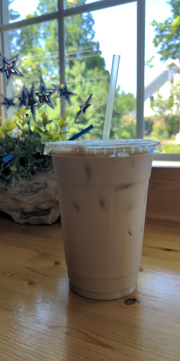 Coffee Shop «Siskiwit Bay Coffee & Crsts», reviews and photos, 88610 Superior Ave, Cornucopia, WI 54827, USA