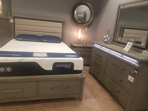 Furniture Store «Raymour & Flanigan Furniture and Mattress Store», reviews and photos, 110 S West End Blvd, Quakertown, PA 18951, USA