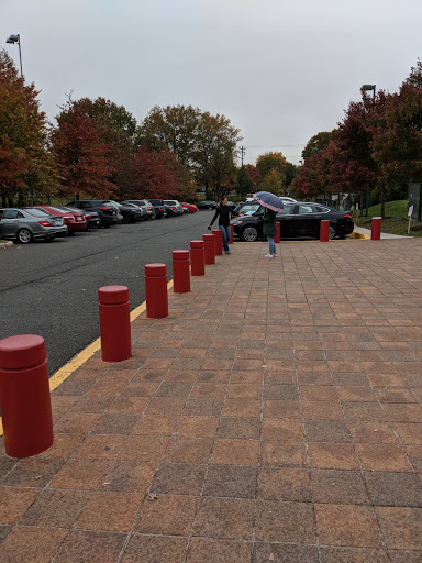 Park «Walter Reed Community Center», reviews and photos, 2909 16th St S, Arlington, VA 22204, USA