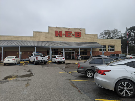 Grocery Store «H-E-B Grocery», reviews and photos, 2424 N 16th St, Orange, TX 77630, USA