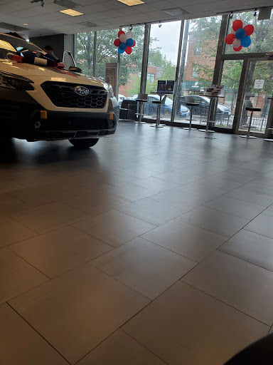 Subaru Dealer «Mid City Subaru Chicago», reviews and photos, 4330 W Irving Park Rd, Chicago, IL 60641, USA
