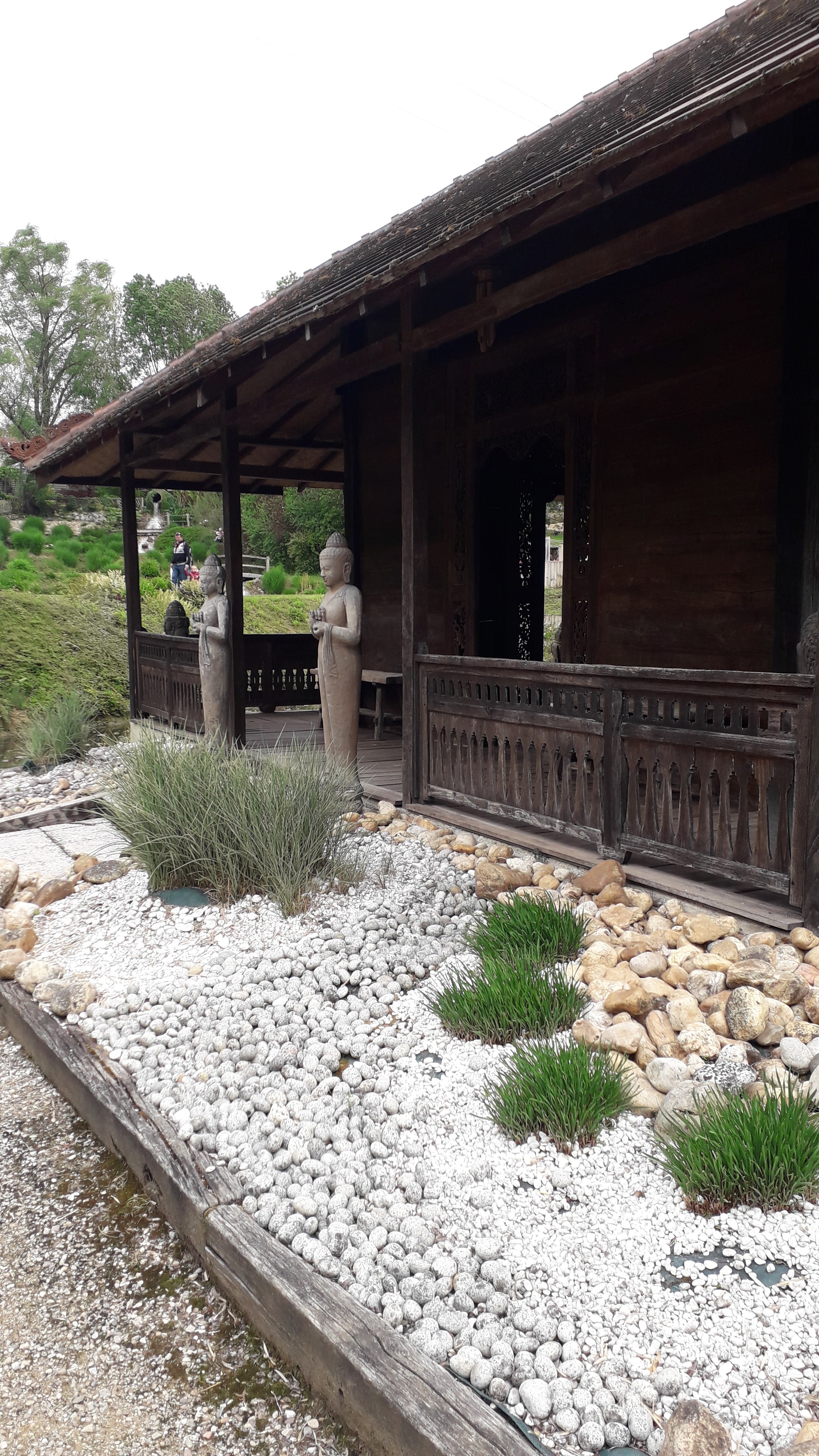 Photo n° 16 de l'avis de Emilie.. fait le 23/04/2019 à 05:45