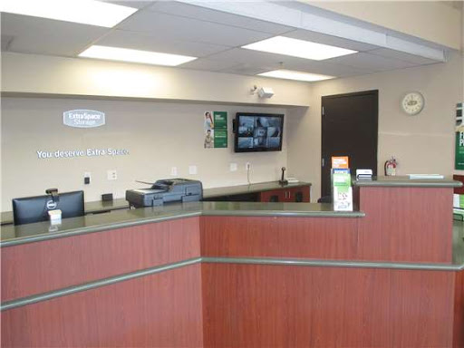 Storage Facility «Extra Space Storage», reviews and photos, 8250 Foothill Blvd, Sunland-Tujunga, CA 91040, USA