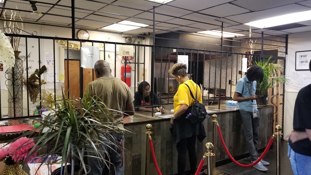 Red Walters Bar-B-Que 44103