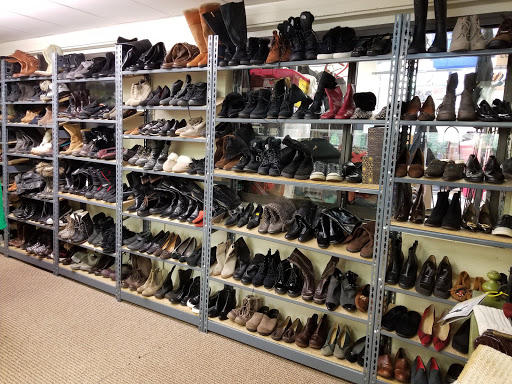 Thrift Store «Ort Resale Store», reviews and photos, 800 Central Ave, Highland Park, IL 60035, USA