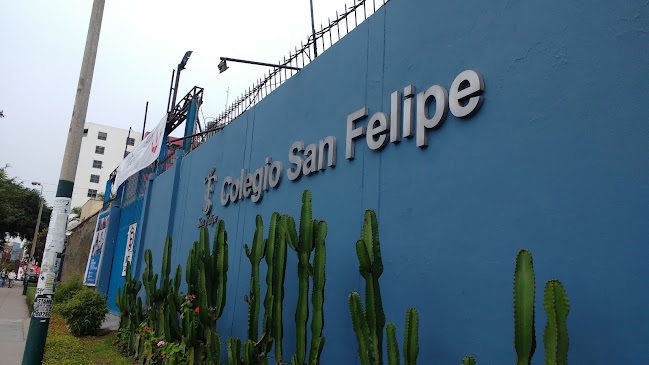 Colegio San Felipe - Cañete
