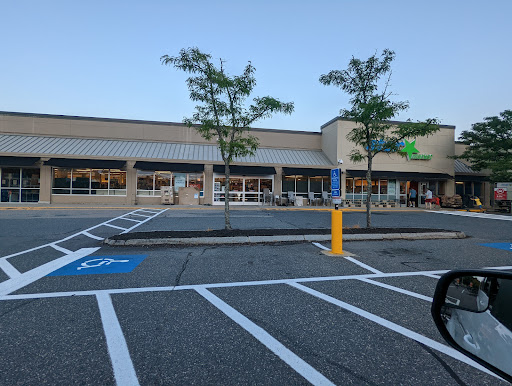 Grocery Store «Star Market», reviews and photos, 2040 Commonwealth Avenue, Auburndale, MA 02466, USA