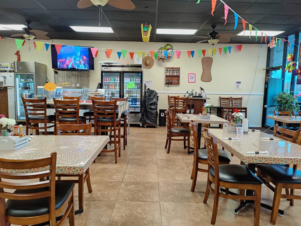 Patricia's Restaurante Mexicano 33905