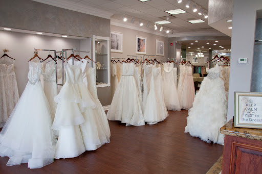 Bridal Shop «Bella Bianca Bridal», reviews and photos, 17W527 E Roosevelt Rd, Oakbrook Terrace, IL 60181, USA