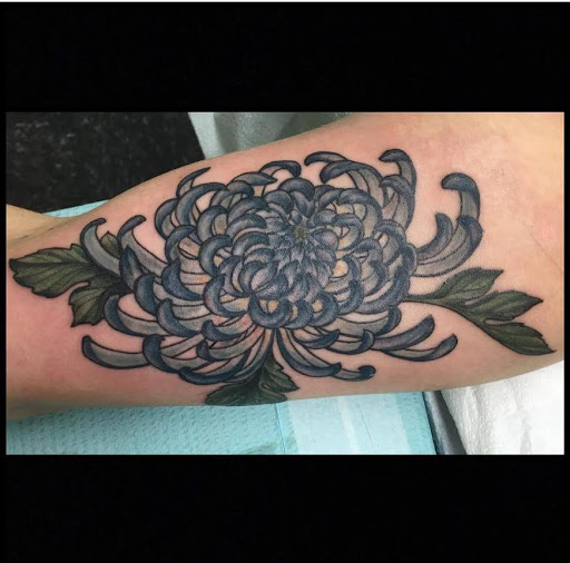 Explore lung cancer tattoo ideas, creative tattoo ideas in Albany, available at Dead Presidents Lounge