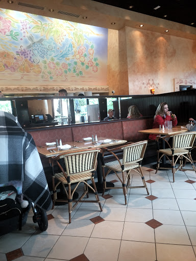 Restaurant «The Cheesecake Factory», reviews and photos, 600 Spectrum Center Dr, Irvine, CA 92618, USA