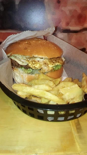 La Cochera Burger & Grill