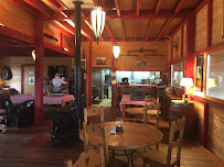 Atmosphère du Restaurant La Taverne des Ecuries à Grilly - n°1