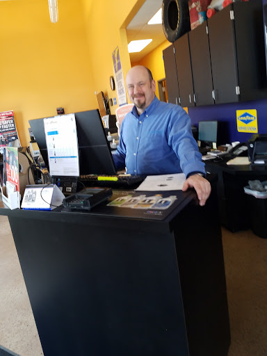 Tire Shop «Blairs Ferry Tire & Auto Service», reviews and photos, 4009 Blairs Ferry Rd NE, Cedar Rapids, IA 52411, USA