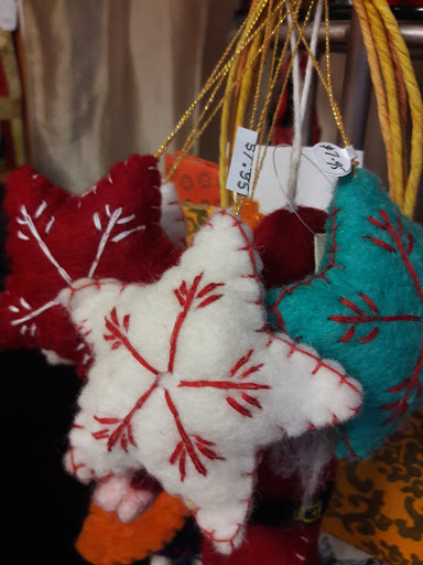 Gift Shop «Tibetan Himalayan Gift Shop», reviews and photos, 746 E Chatham St b, Cary, NC 27511, USA