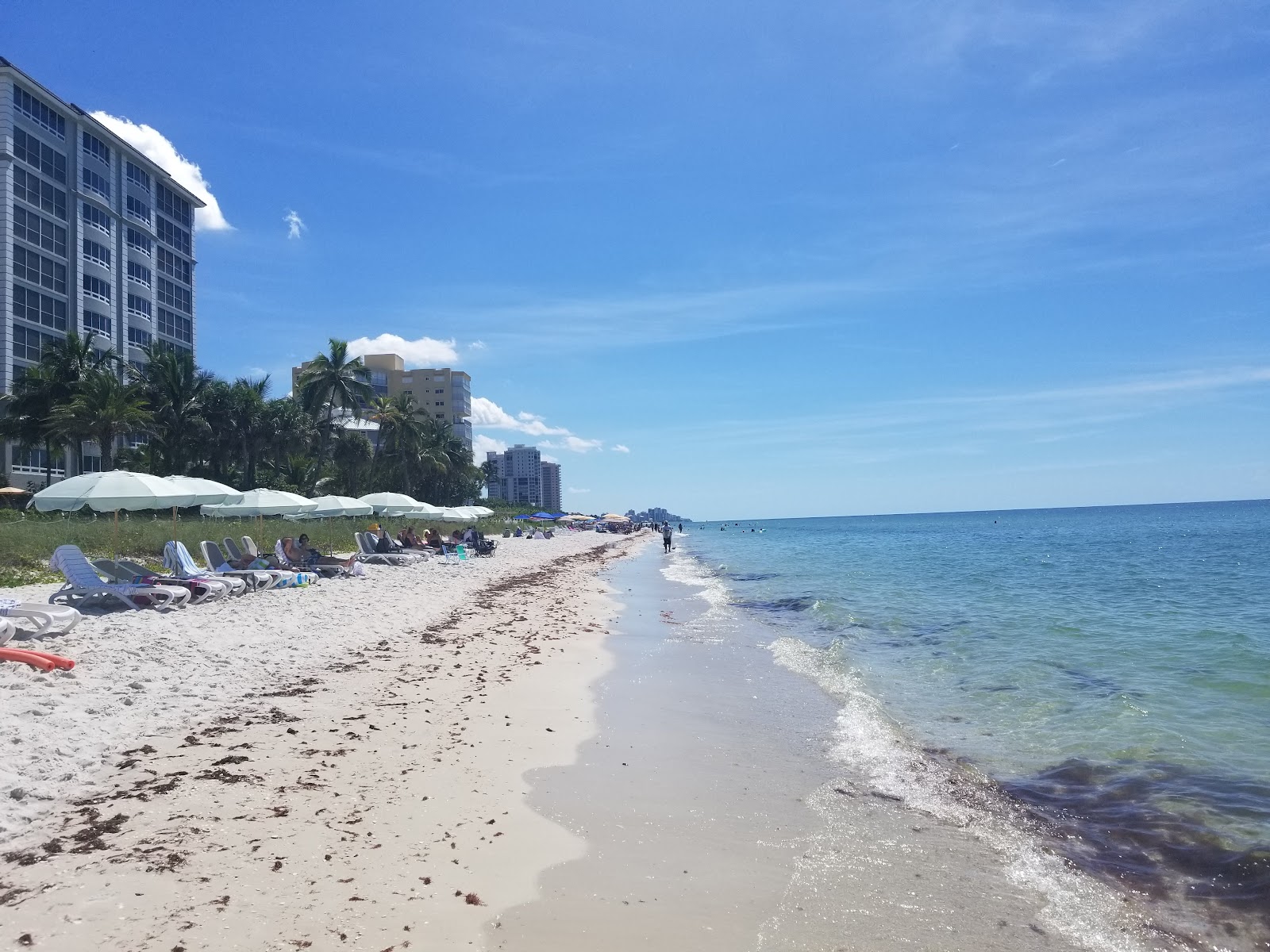 Fotografie cu Naples beach cu drept și lung