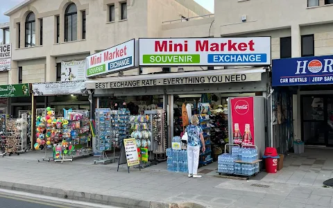 Mini market exchange english pound to euro souvenir shop image