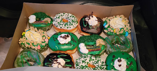 Donut Shop «Donut Central», reviews and photos, 1504 Central Ave, Columbus, IN 47201, USA