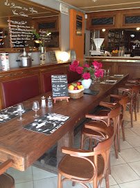 Atmosphère du Restaurant Le Bistro du Martroi à Pithiviers - n°11
