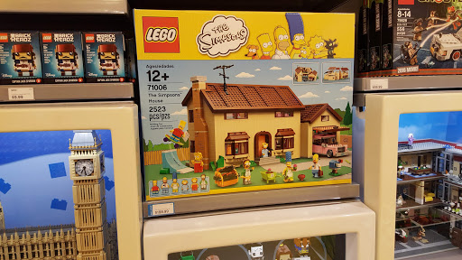 Toy Store «The LEGO Store», reviews and photos, 5 Woodfield Mall, Schaumburg, IL 60173, USA