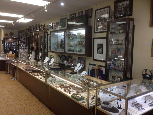 Jewelry Store «Bellport Jewelers & Rarities», reviews and photos, 148 S Country Rd, Bellport, NY 11713, USA