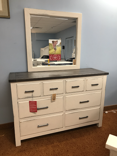 Furniture Store «Edwards Furniture», reviews and photos, 800 W Central Ave, Springboro, OH 45066, USA