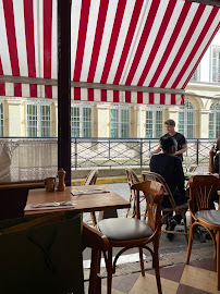 Atmosphère du Restaurant français Lou Cantou à Paris - n°11