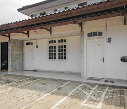 Winter Residence Meruya Kost photo