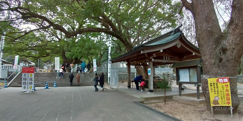 大麻比古神社 第一駐車場入口