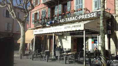 Le gay capucin Bar tabac loto presse pmu à Draguignan