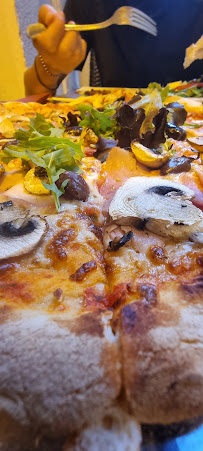 Pizza du Restaurant méditerranéen La Tapenade à Nice - n°20