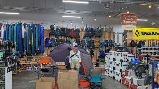 Sporting Goods Store «Sports Basement San Ramon», reviews and photos, 1041 Market Pl, San Ramon, CA 94583, USA