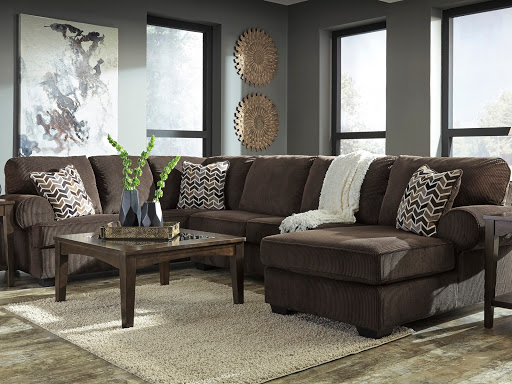 Furniture Store «Evansville Overstock Warehouse Furniture & Mattress», reviews and photos, 201 N Green River Rd, Evansville, IN 47715, USA