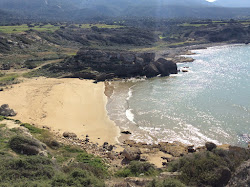 Kaplca Chipre Beach'in fotoğrafı geniş bir kıyı şeridi ile birlikte