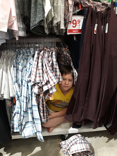 Clothing Store «Old Navy», reviews and photos, 15661 S Apopka Vineland Rd, Orlando, FL 32821, USA