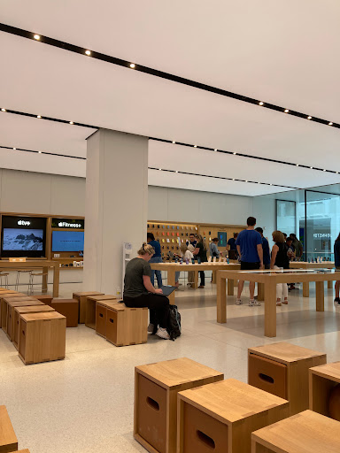 Computer Store «Apple Green Hills», reviews and photos, 2126 Abbott Martin Rd, Nashville, TN 37215, USA