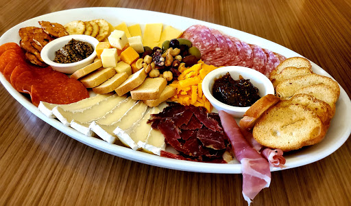 Golf Course «The Clubs of Kingwood - Deerwood Clubhouse», reviews and photos, 1717 Forest Garden Dr, Kingwood, TX 77345, USA